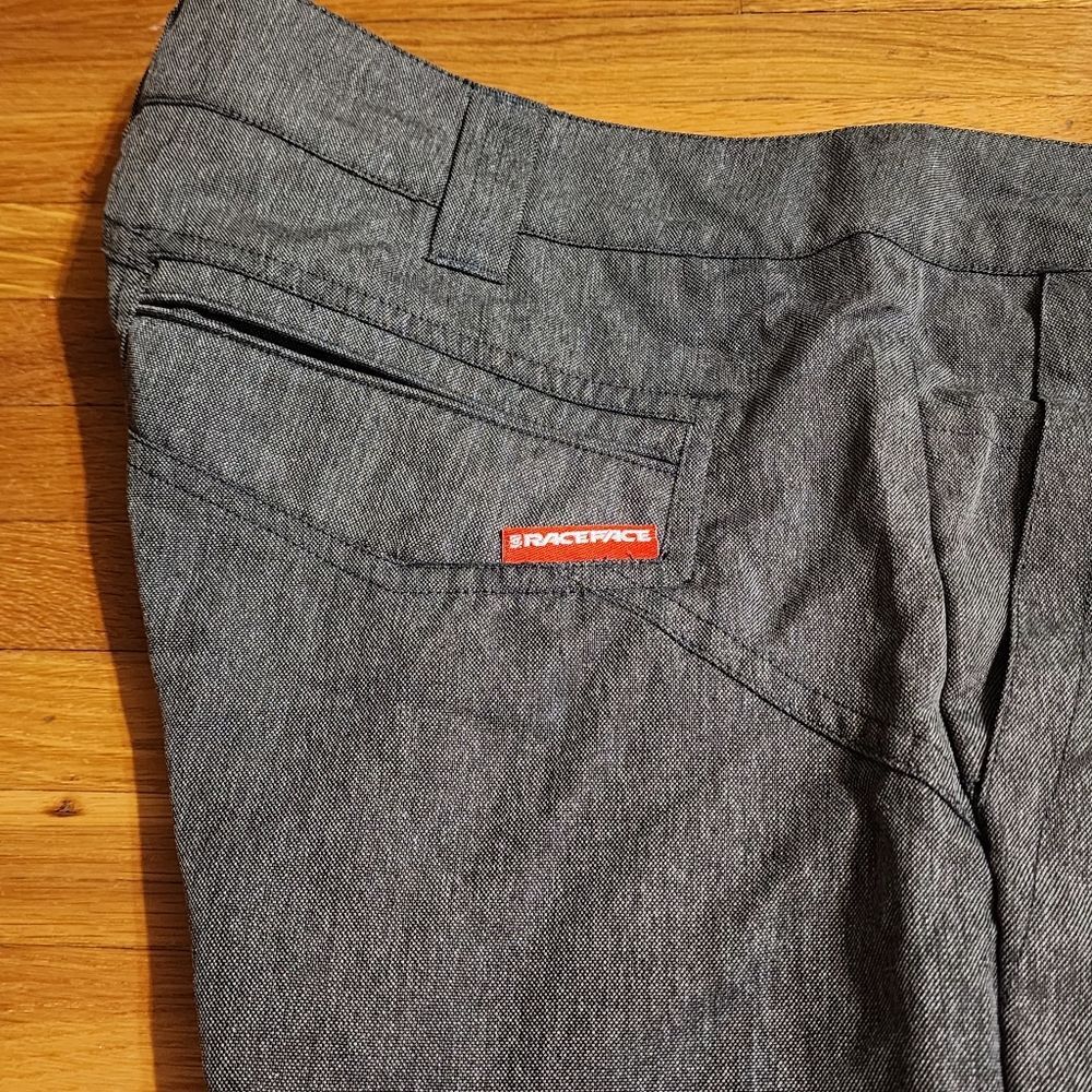 RaceFace Men’s XL MTB Shorts Heathered Gray Mountain Bike Cycling Riding